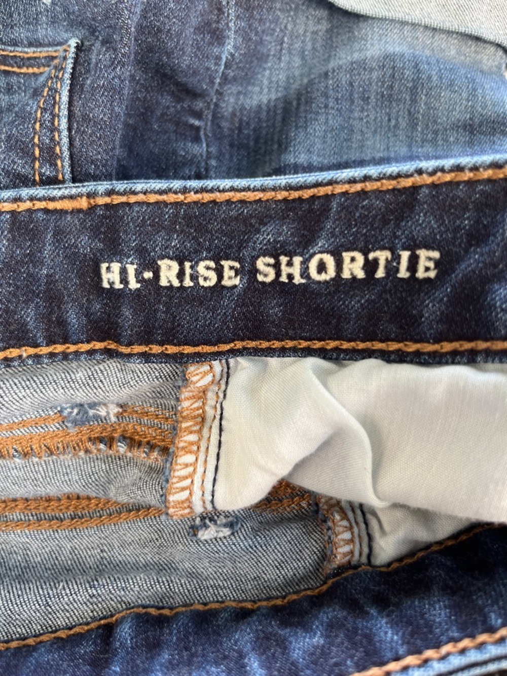 American Eagle Outfitters Dark Blue Rolled-Hem High Rise Shortie Denim Shorts 0 - Picture 9 of 10